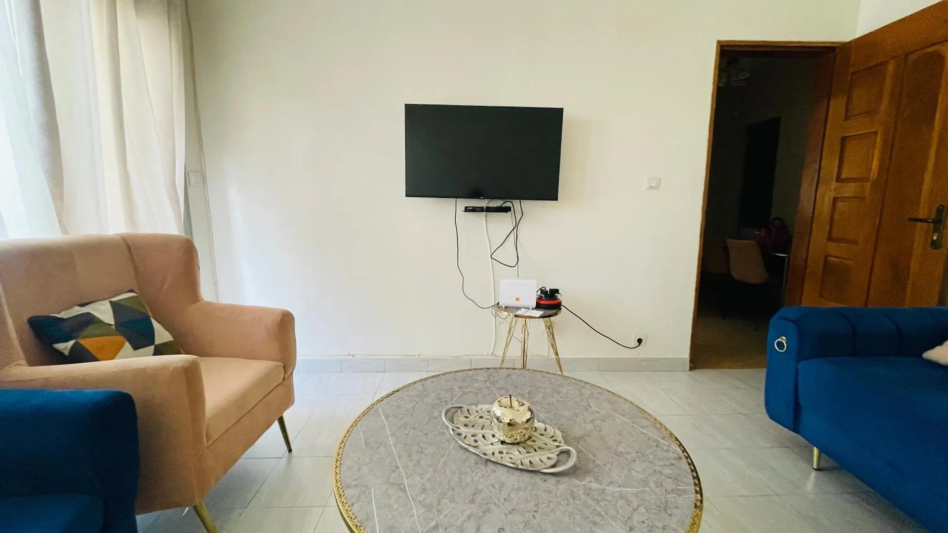 Appart 2 Chambres Calme-F3 Avec Ascenseur Maristes Dakar