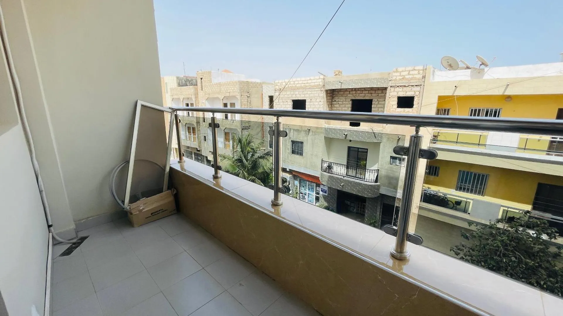 Appart 2 Chambres Calme-F3 Avec Ascenseur Maristes Dakar 0*,